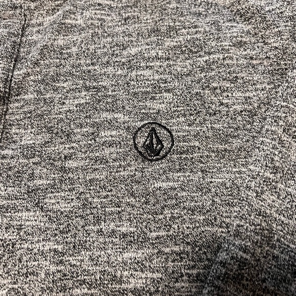 Volcom Sweater - Picture 2 of 5